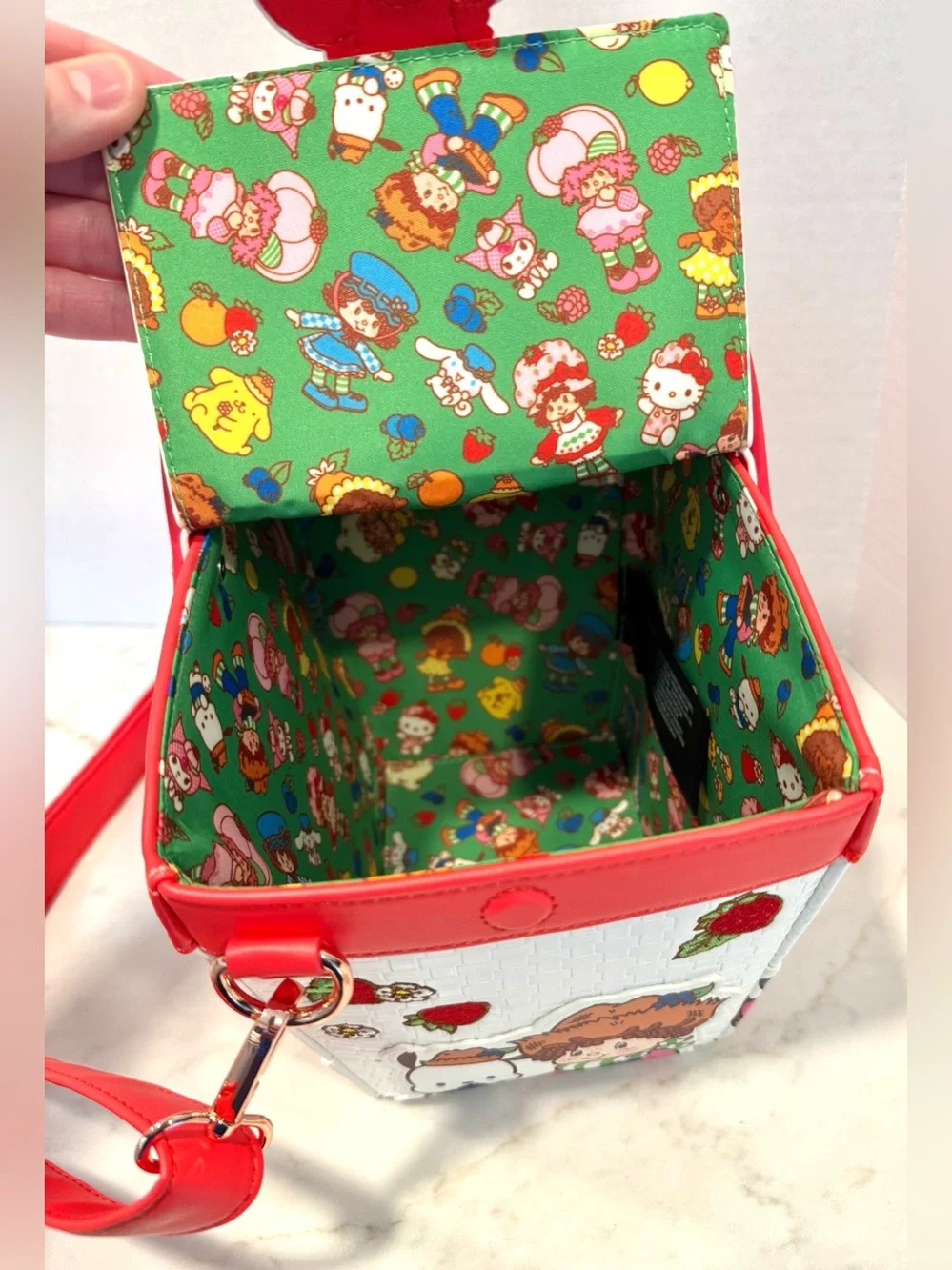 Loungefly Sanrio Hello Kitty & Friends x Strawberry Shortcake Basket Crossbody - Picture 5 of 5